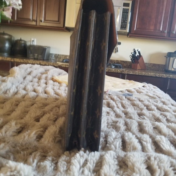 Louis Vuitton Briefcase - Picture 7 of 16